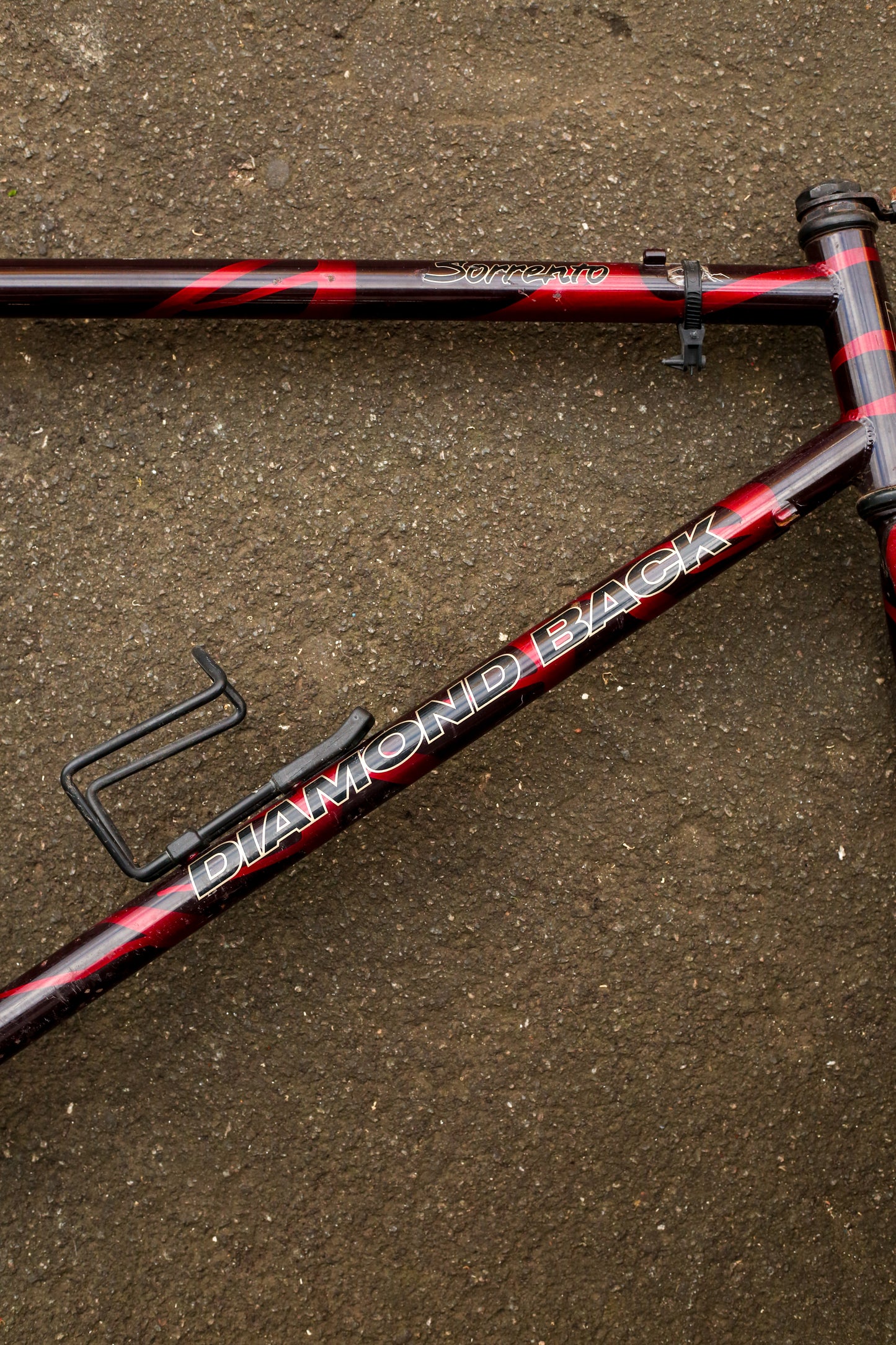 Diamondback Sorrento (Black / Red)