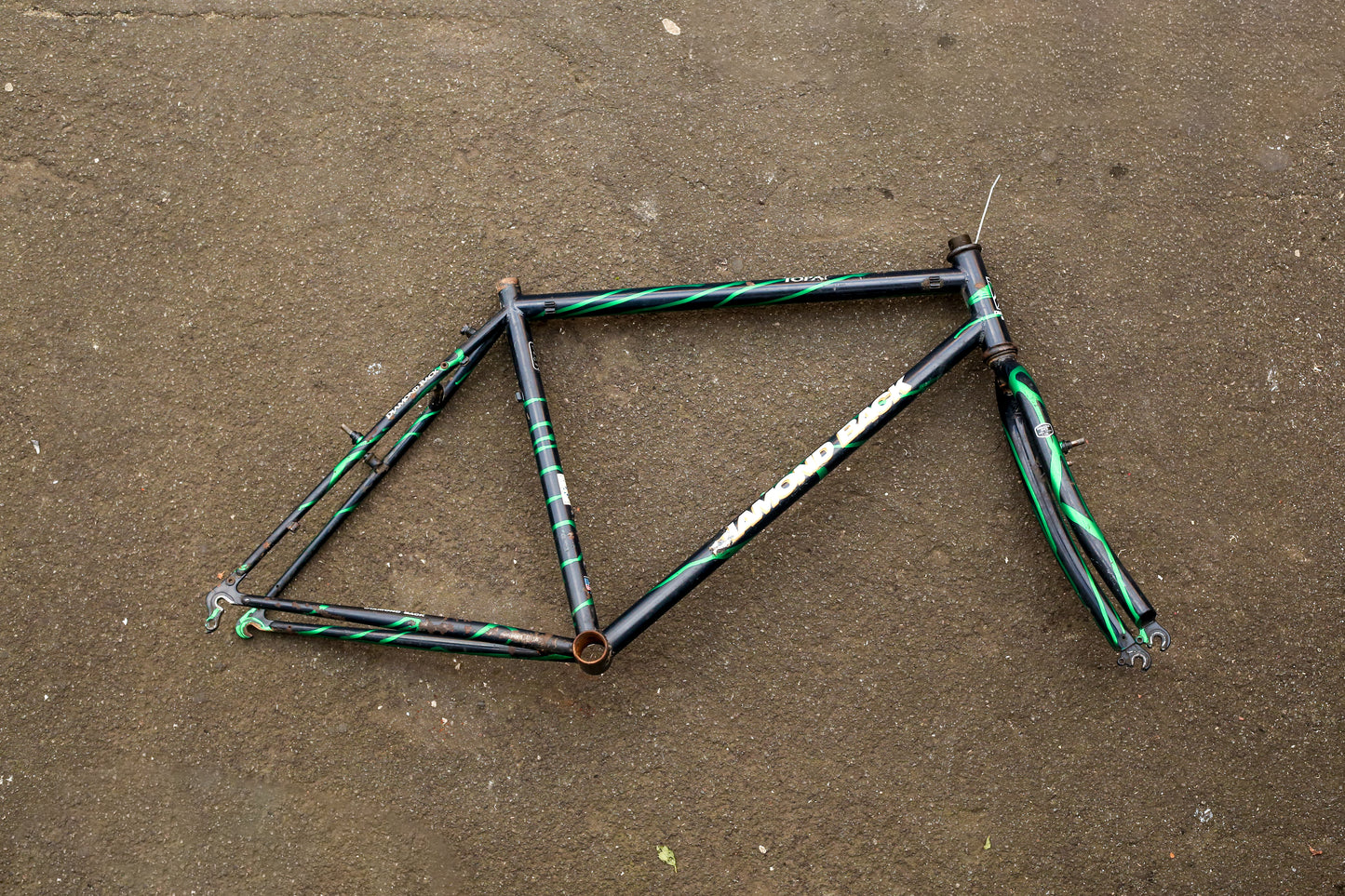 Diamondback Topanga (Black / Green)