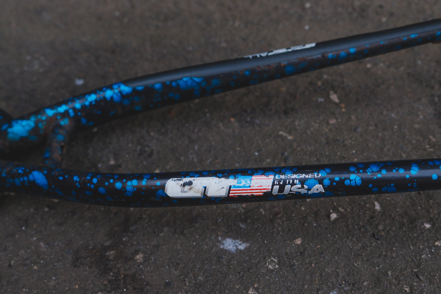 GT Timberline (Black / Blue)