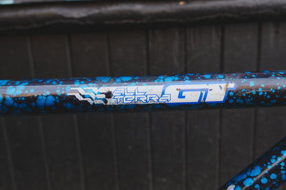 GT Timberline (Black / Blue)